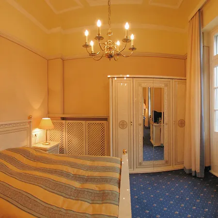 Haecker's Hotel 4*